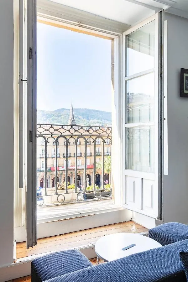 Plaza Nueva Habitaciones Bilbao 0*,