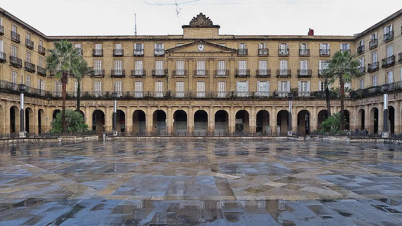 Plaza Nueva Habitaciones Bilbao